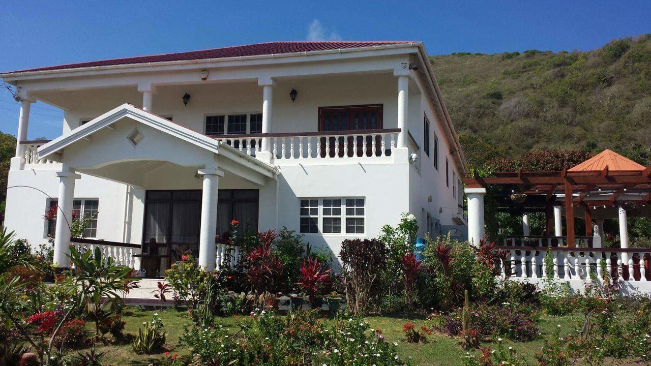 Fern Tree Bed And Breakfast Frigate Bay Ngoại thất bức ảnh
